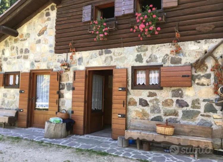 Baita Palue Torcegno Buitenkant foto